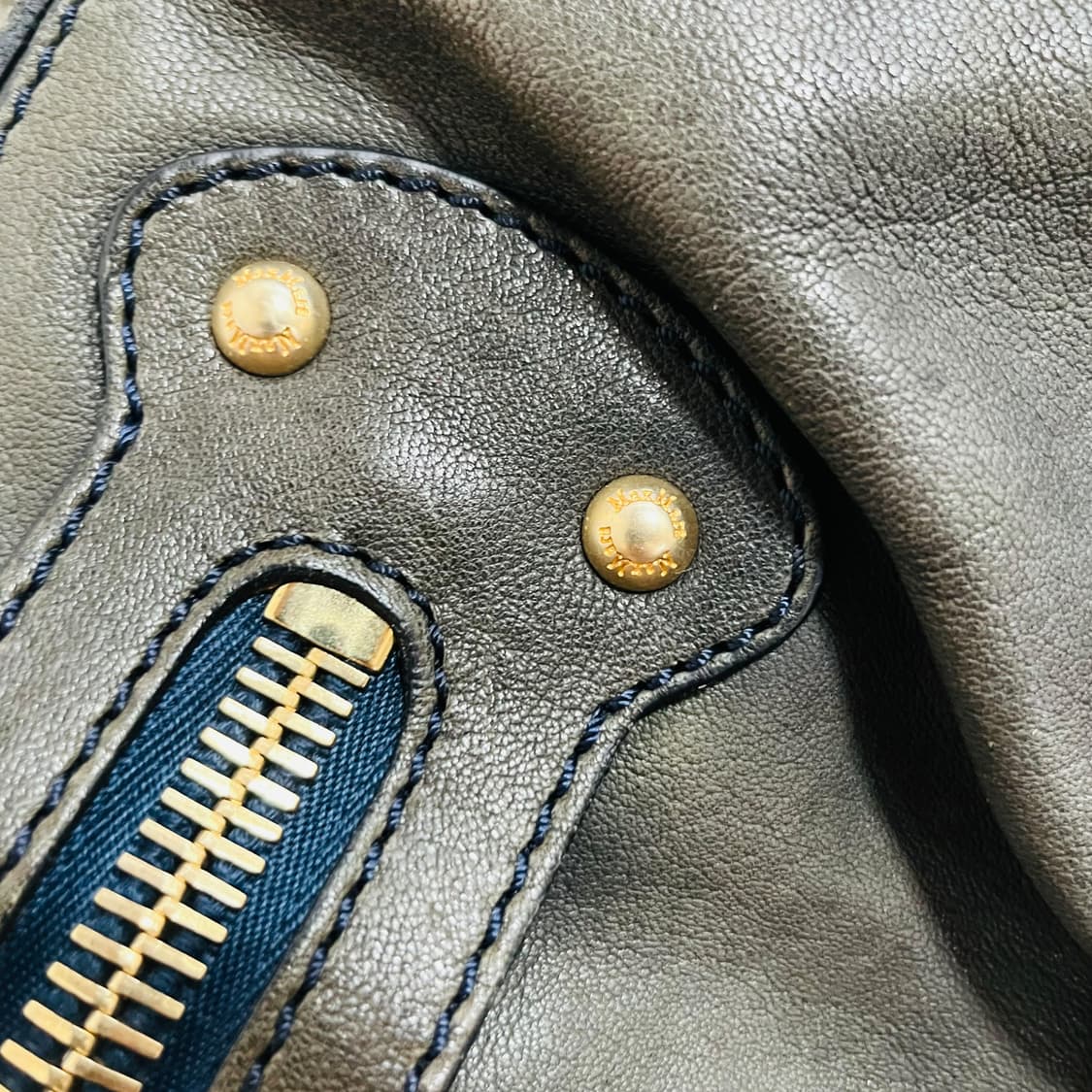 Max Mara Magaux Leather Hand bag 상품이미지8
