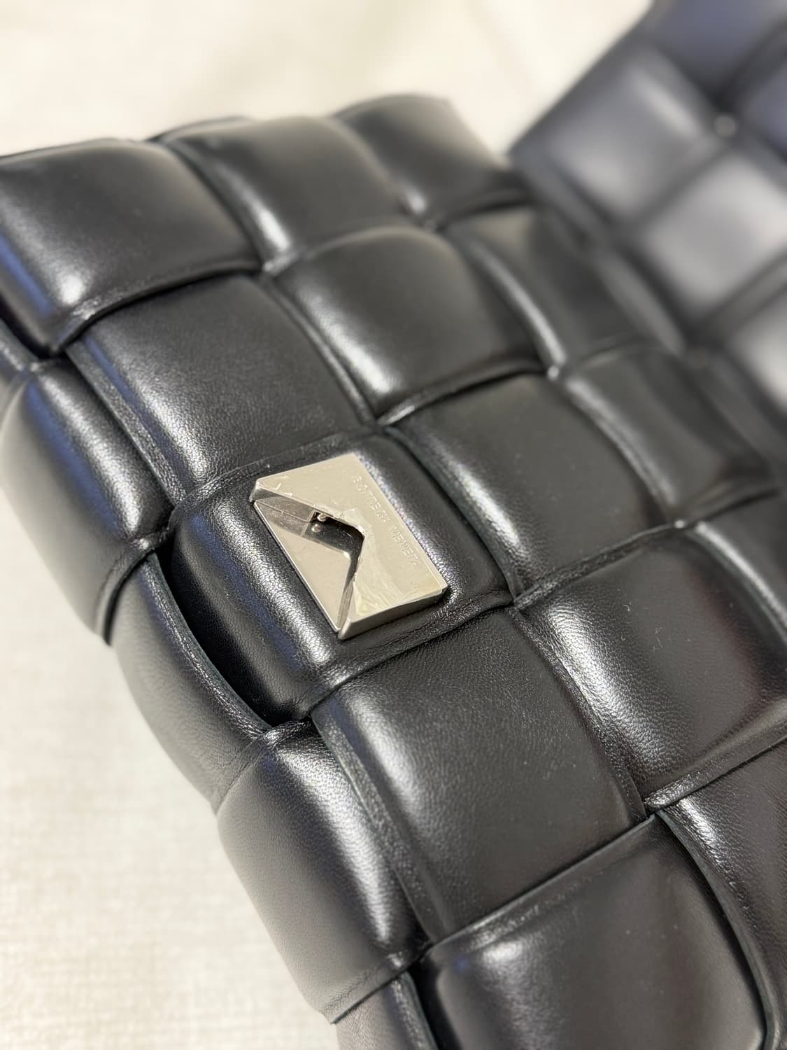 보테가 베네타 레더 체인백 (S급) 상품이미지3