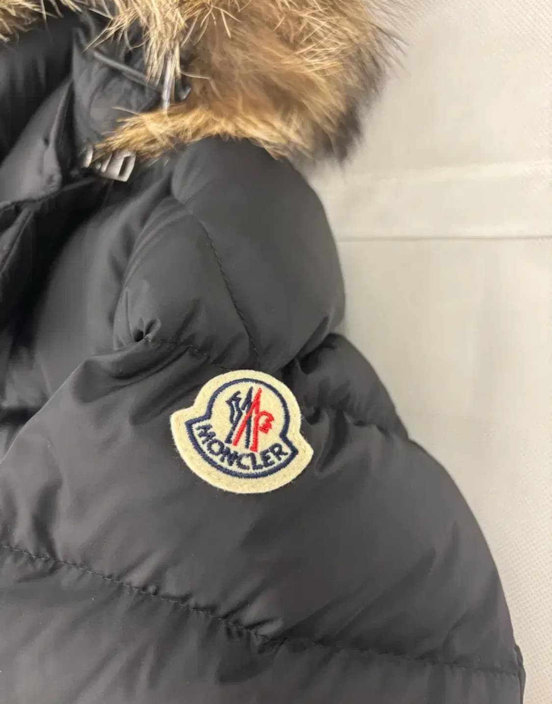 새상품급 몽클레어 클루니 블랙 3 사이즈 판매 상품이미지3