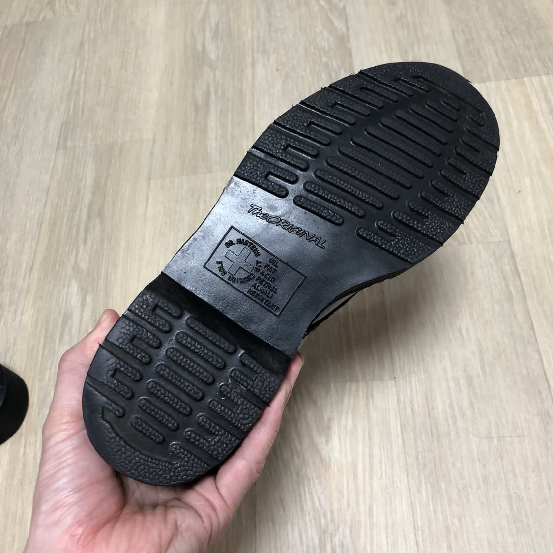(240) 닥터마틴 Dr.martens 1460 모노 8홀 무광 블랙 상품이미지5