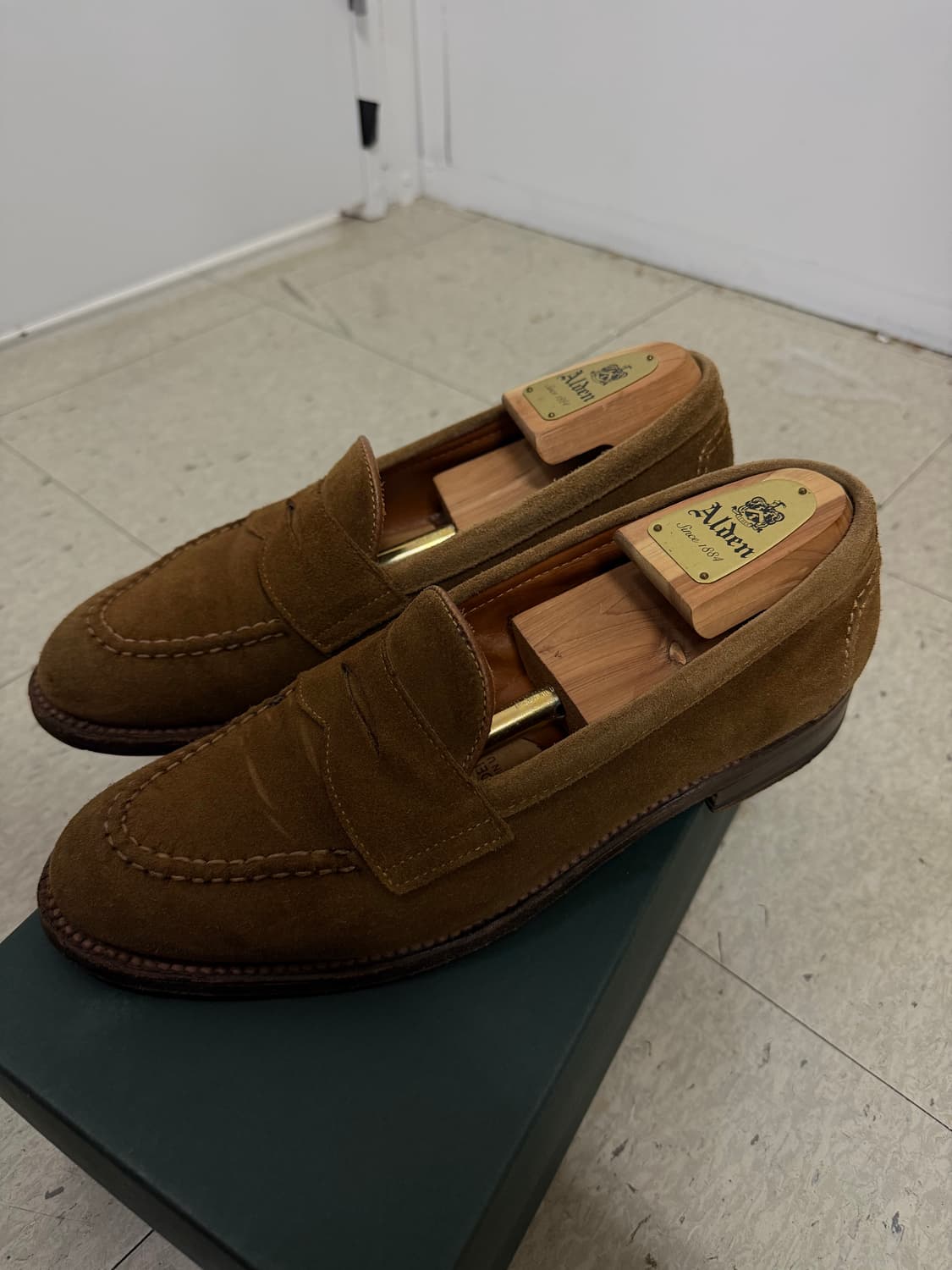 알든 A1203 스웨이드  8.5D 상품이미지1