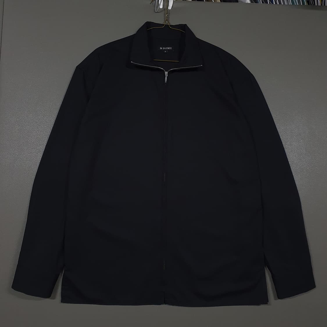 실측 M (95) 인사일런스 신형 드레이프 집업 셔츠 블랙 오버핏 상품이미지2