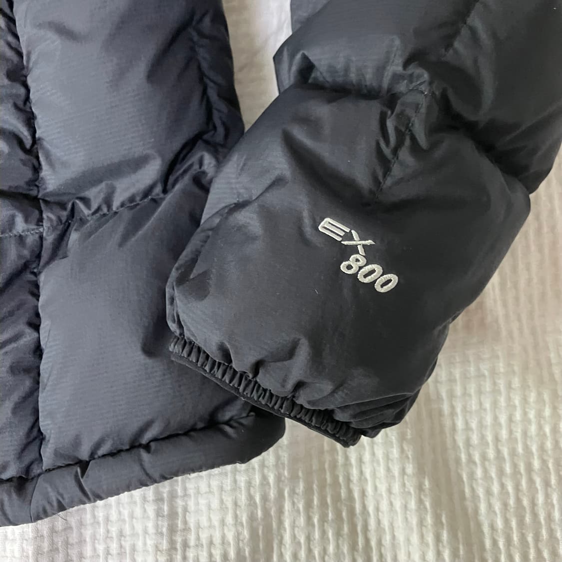 몽벨 800 재팬 네이지 경량 패딩 M 상품이미지3