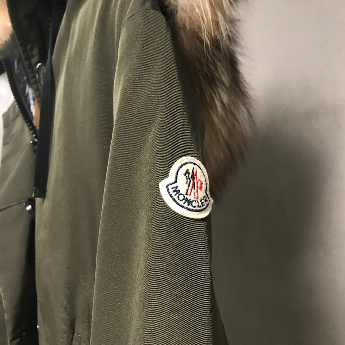 몽클레어 패딩 자켓 카키 1(W) 상품이미지4