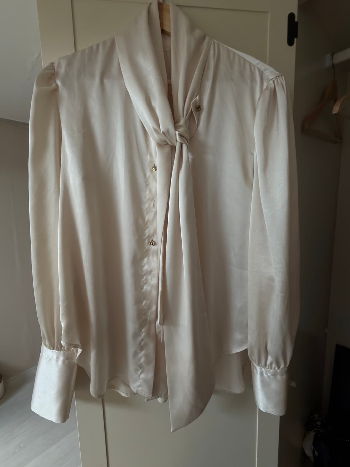 H8 도라 블라우스 상품이미지2