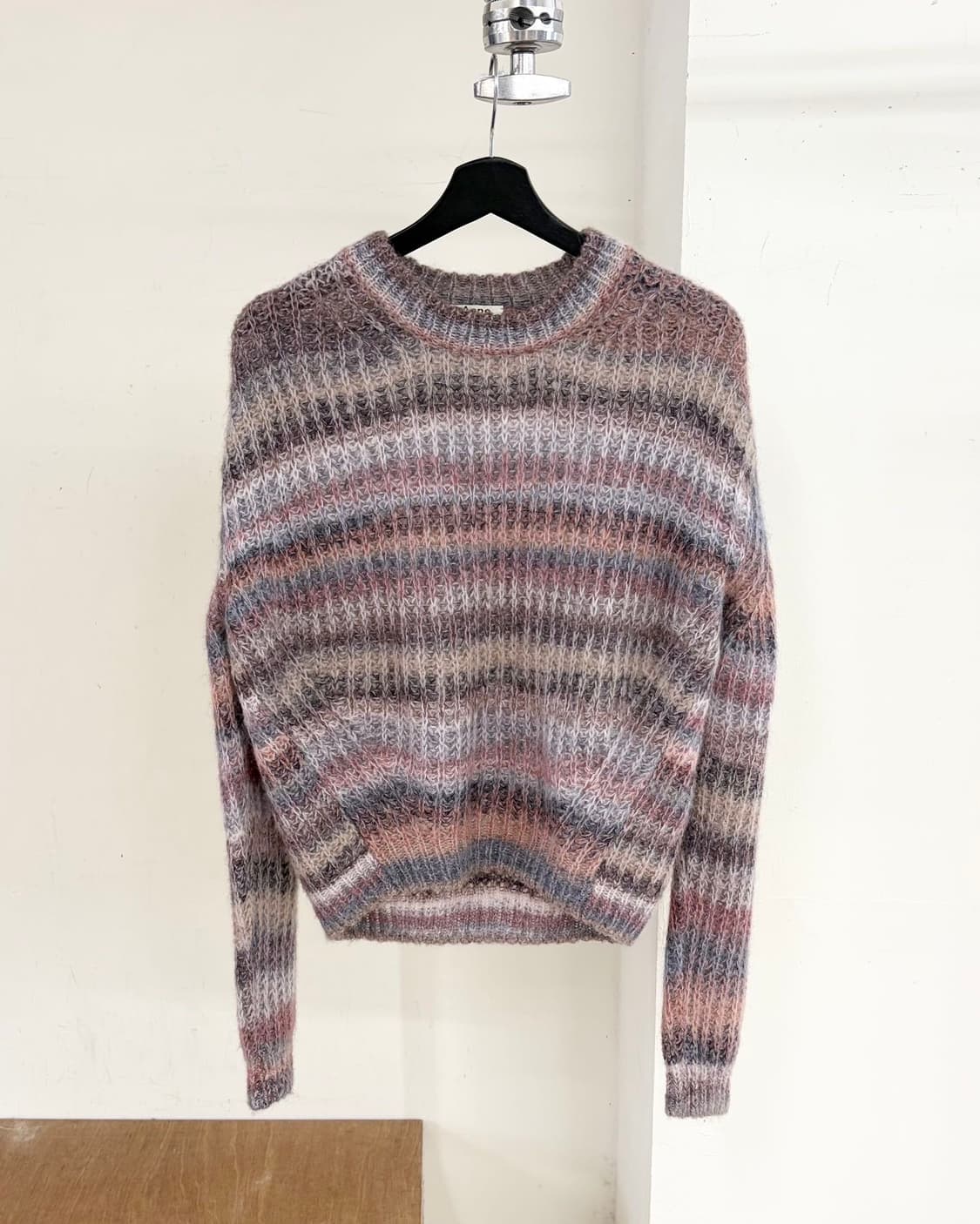 아크네 스튜디오 18aw 스트라이프 모헤어 스웨터 상품이미지1