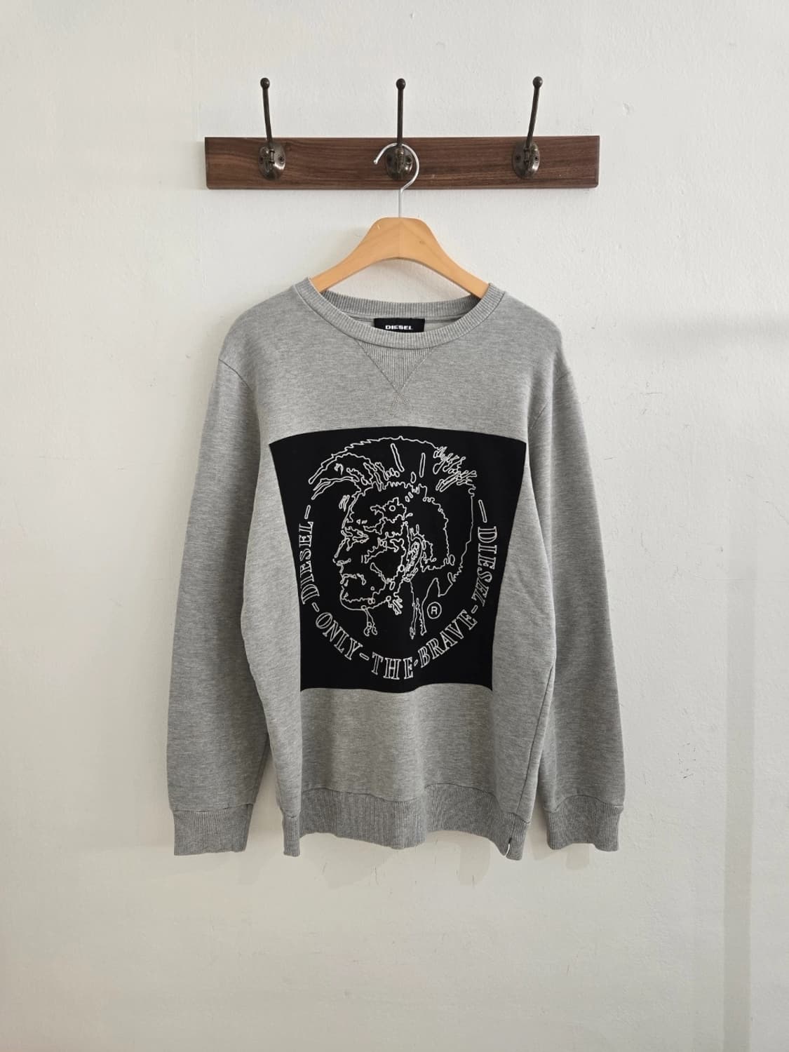 디젤 맨투맨 상품이미지1