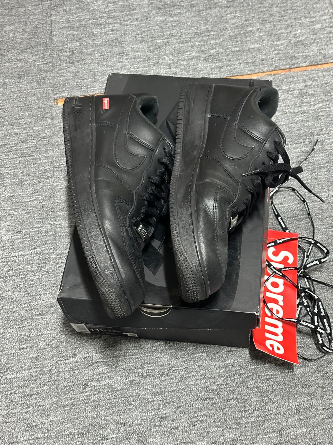 슈프림 포스 295 블랙입니다  상품이미지2