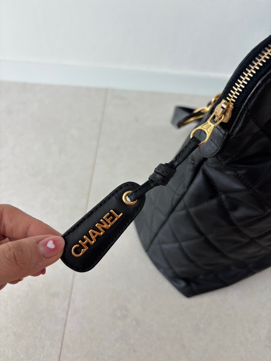 샤넬 블랙 퀼팅 체인 숄더백 3번대 상품이미지2