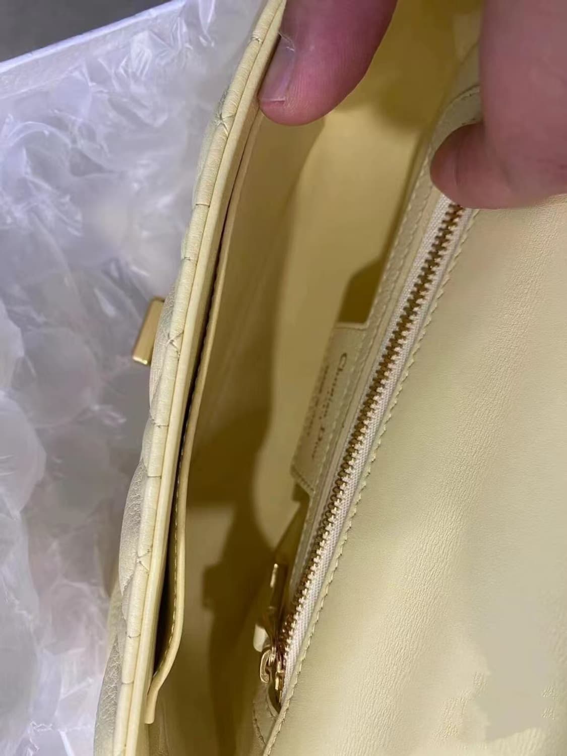 디올 카로백 미듐 베이지 상품이미지3