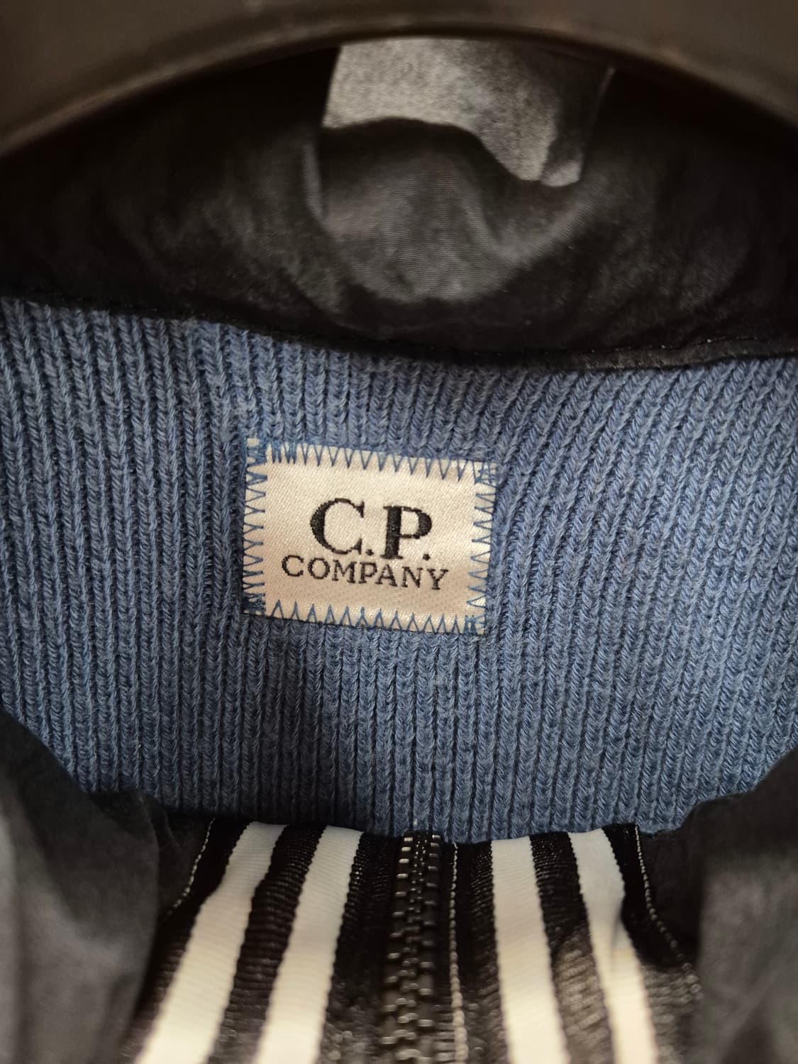 CP컴퍼니 블루 니트 고글 후드 집업 100 상품이미지4