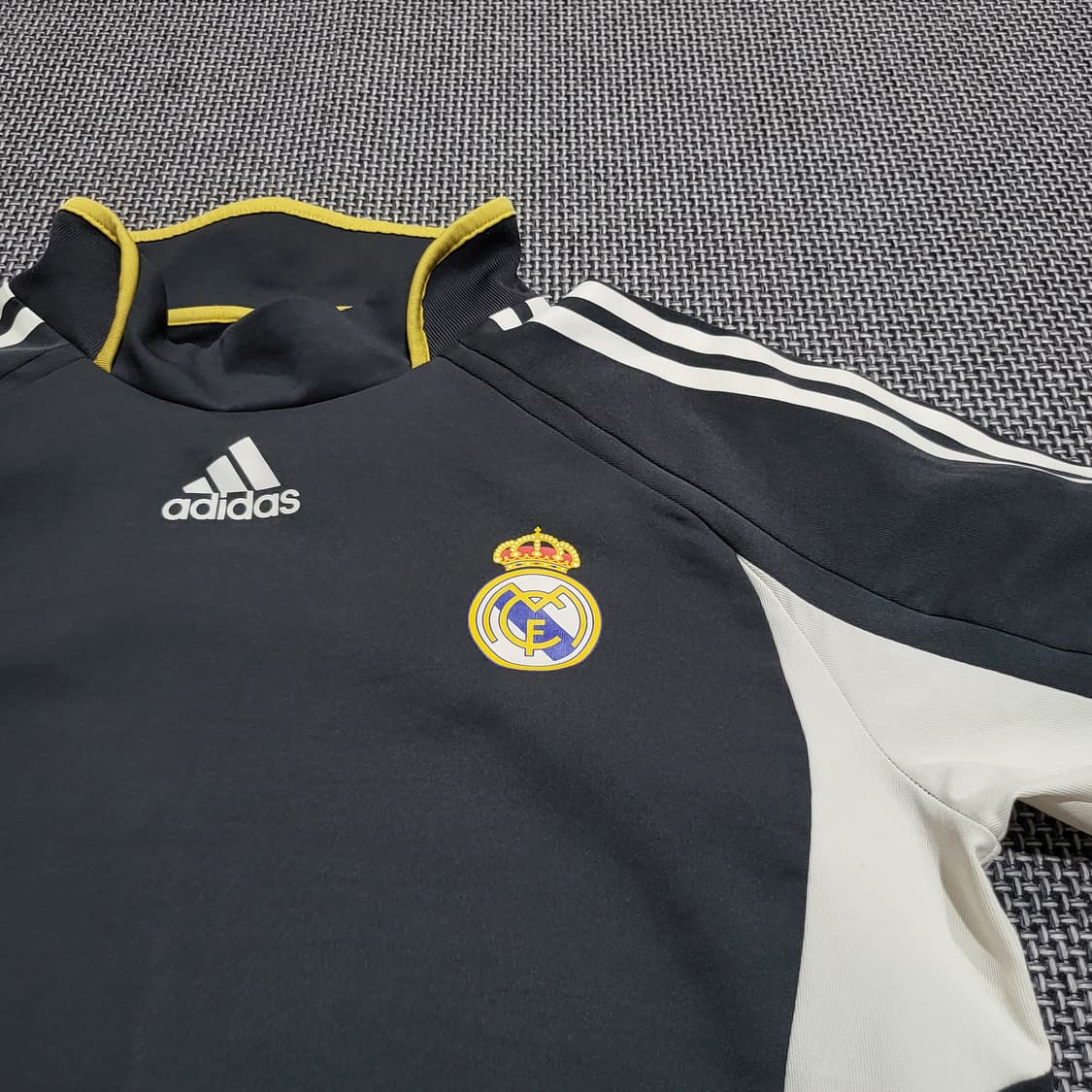 아디다스 레알마드리드 06-07 트레이닝 탑 (100) 상품이미지3