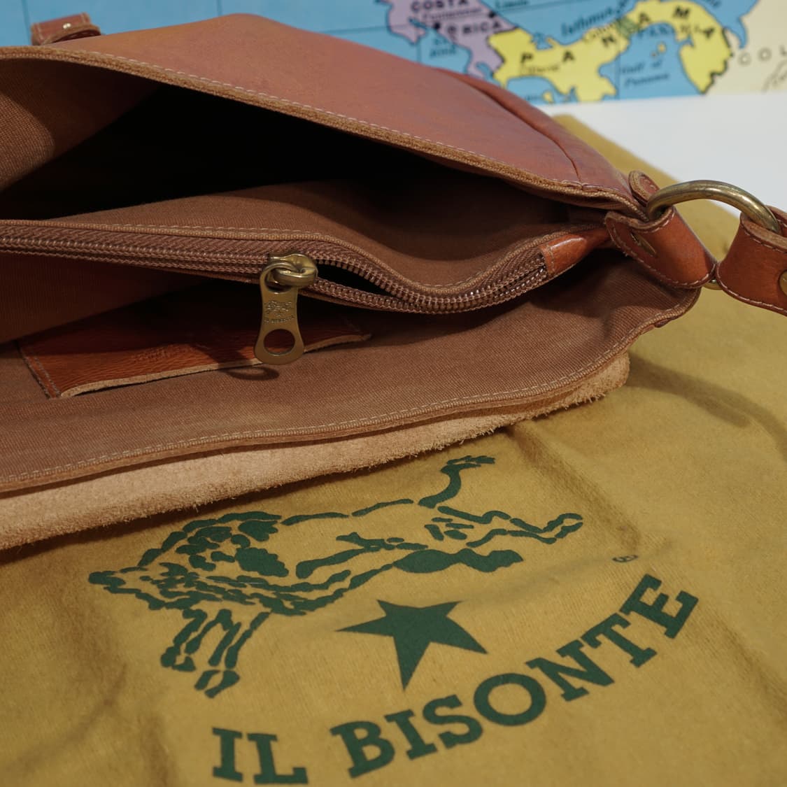 일비종떼 이태리 레더 버클 백 상품이미지8