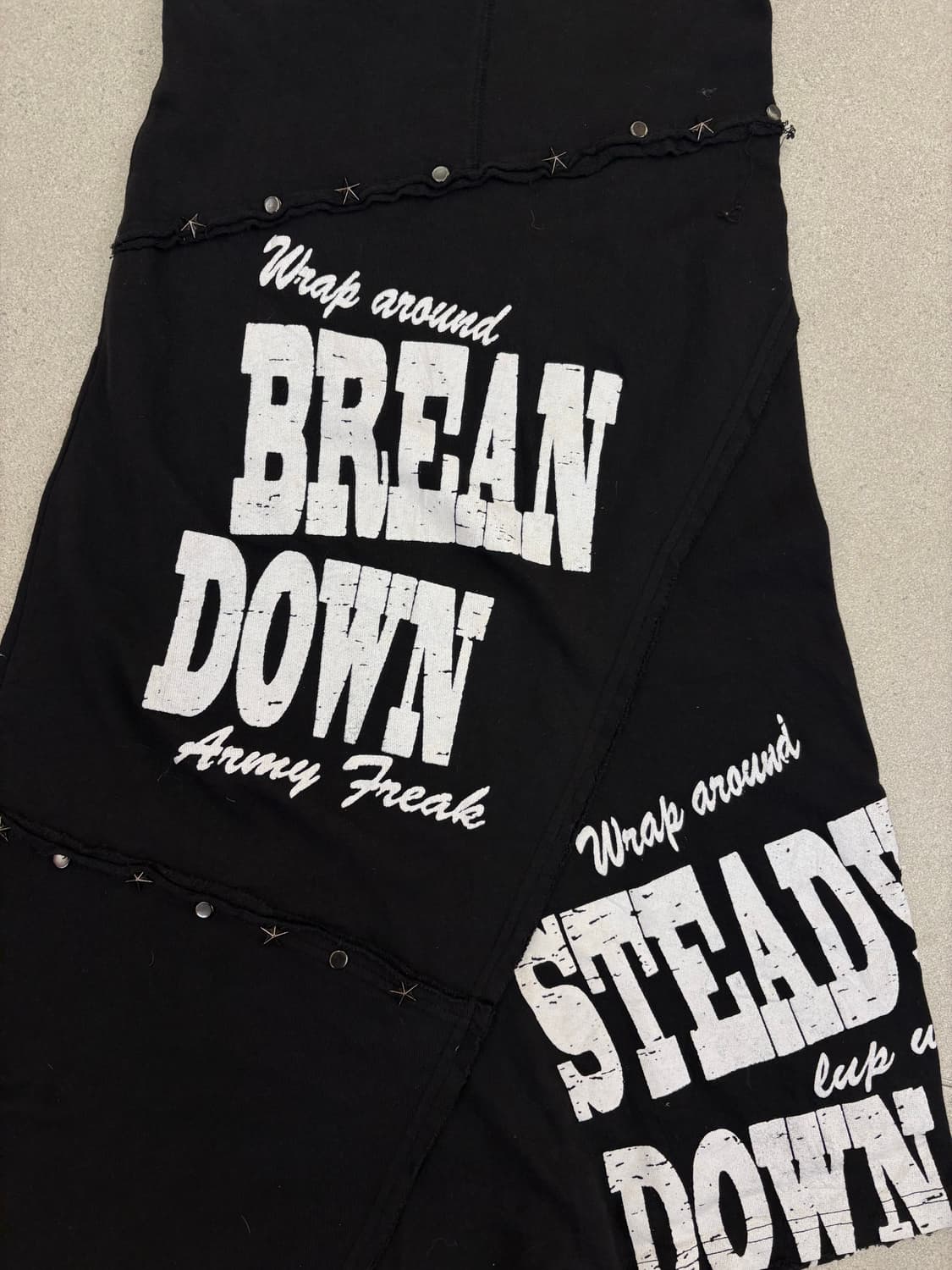 펑크 스터드 프린팅 롱스커트 상품이미지6