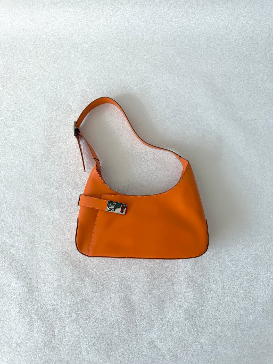 살바토레 페라가모(Salvatore Ferragamo) 레더 숄더백 상품이미지1