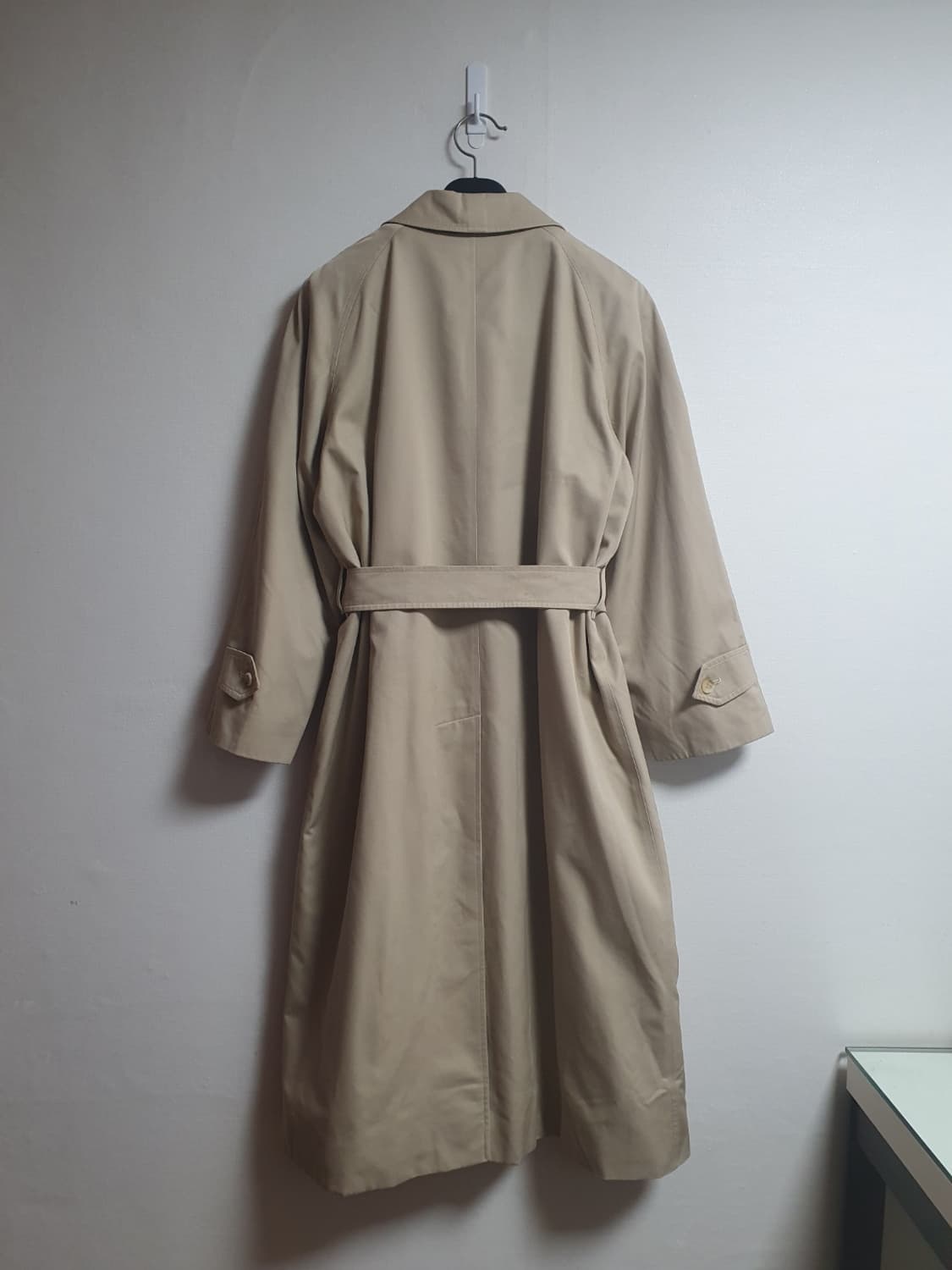 버버리 런던 클래식 벨티드 롱 트렌치 코트 베이지 상품이미지3