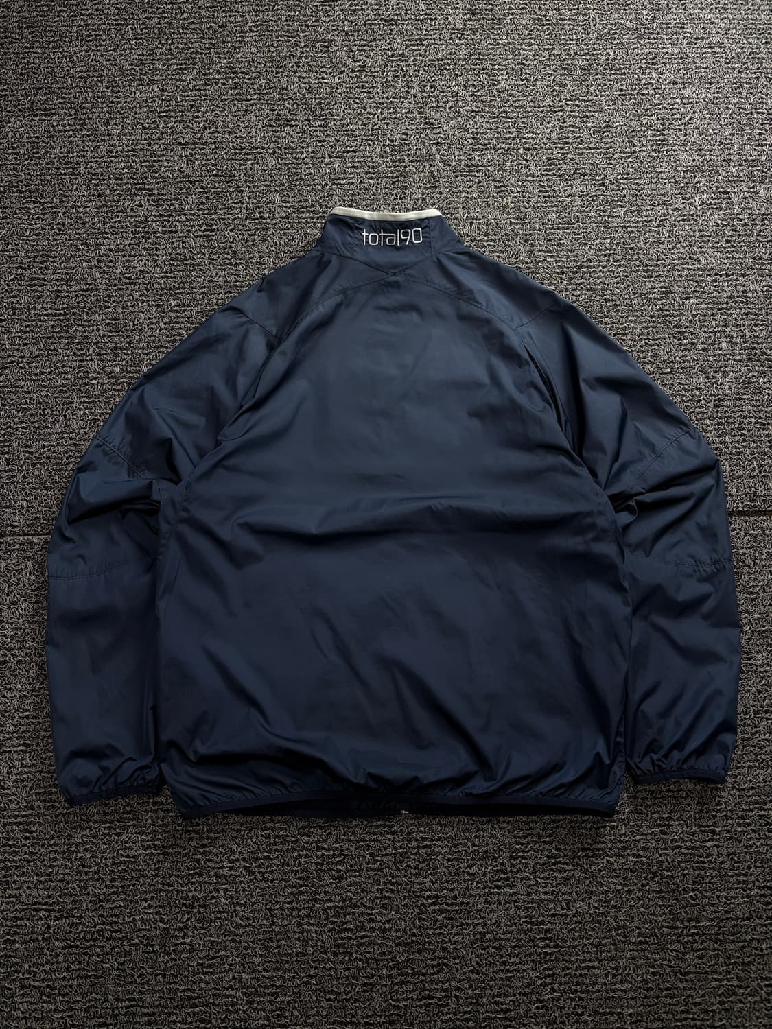 나이키 토탈 90 올드스쿨 박시핏 바람막이 1643 상품이미지4