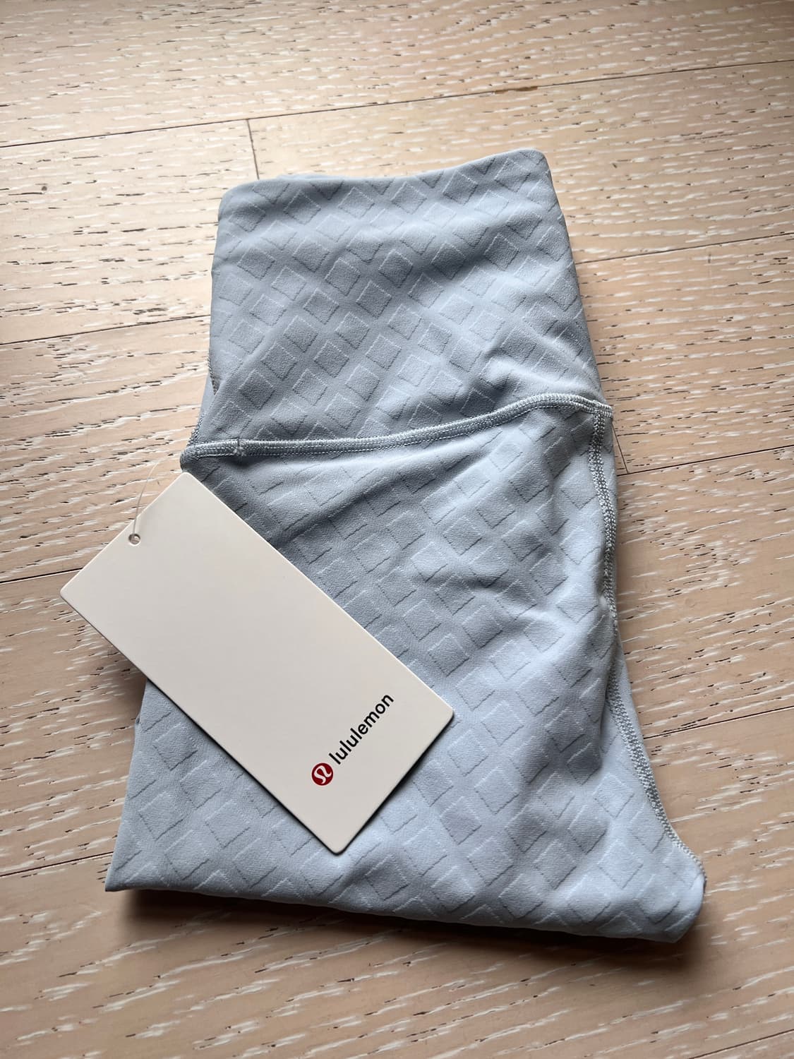 룰루레몬 3D 자가드 다이아몬드 레깅스 25” 상품이미지5