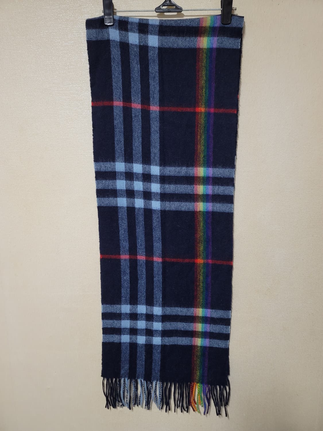 버버리 레인보우 캐시미어 머플러 상품이미지2