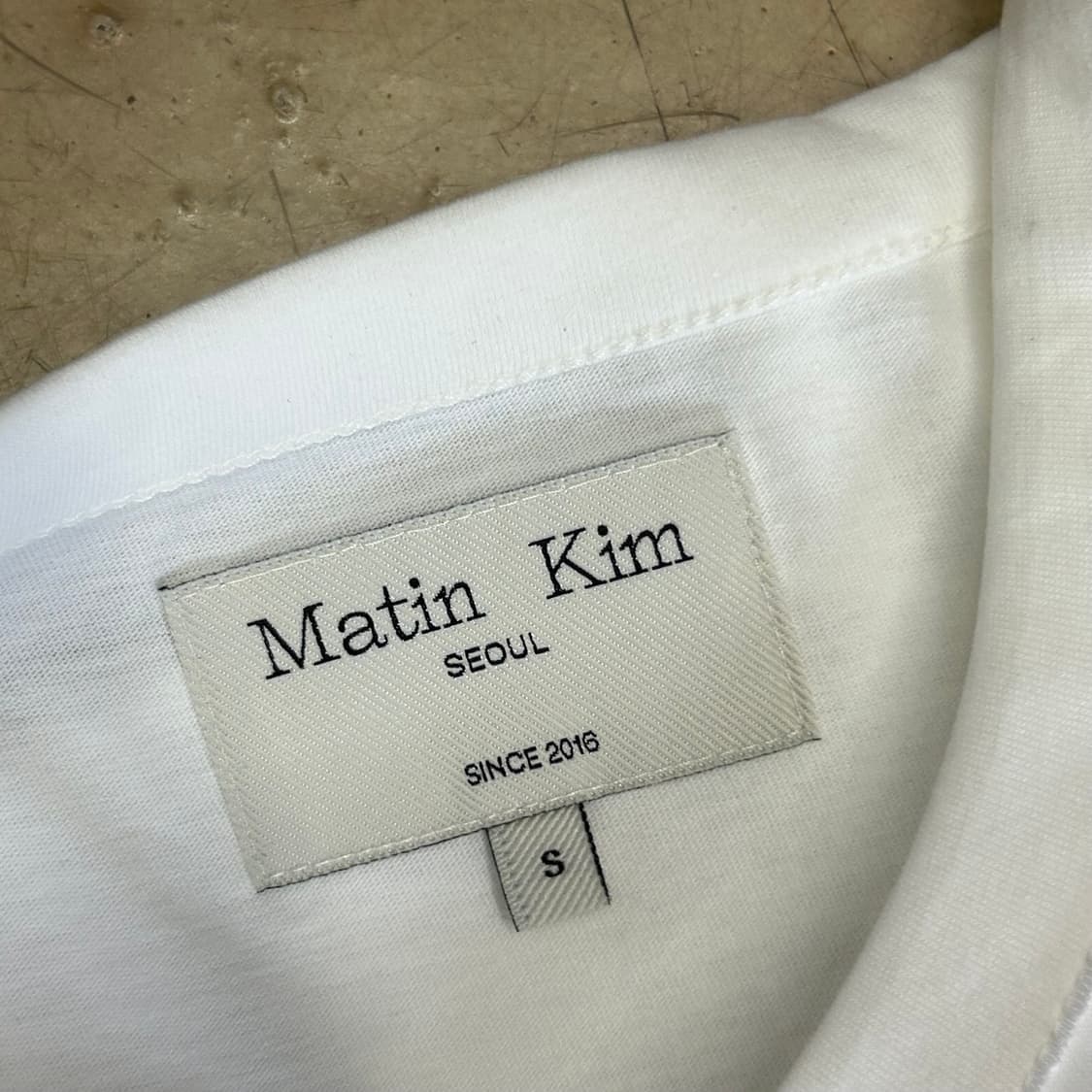S 마뗑킴 여성용 화이트 반팔티 상품이미지4
