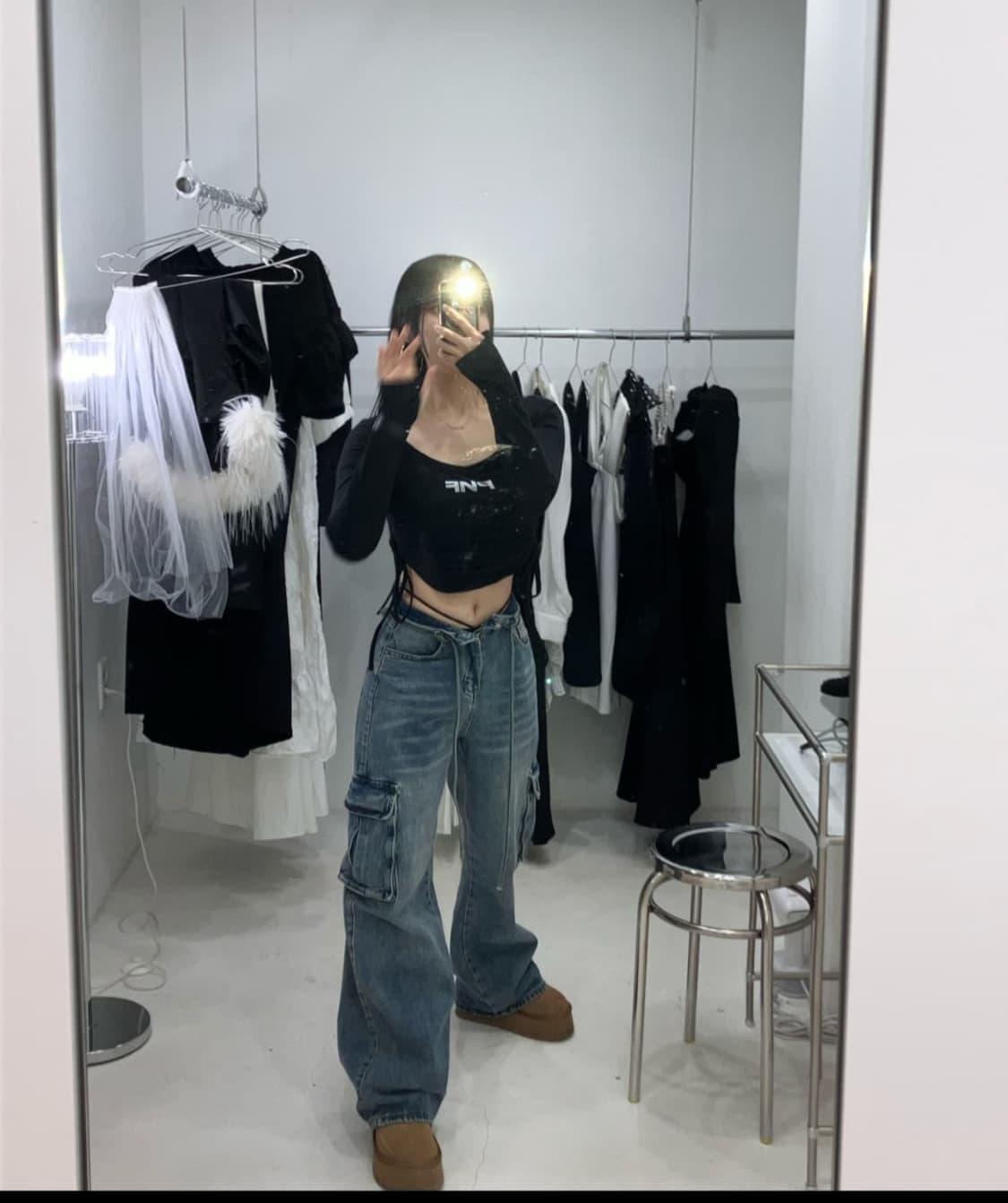 플리즈노팔로우 세라 셔링 탑 블랙 상품이미지1