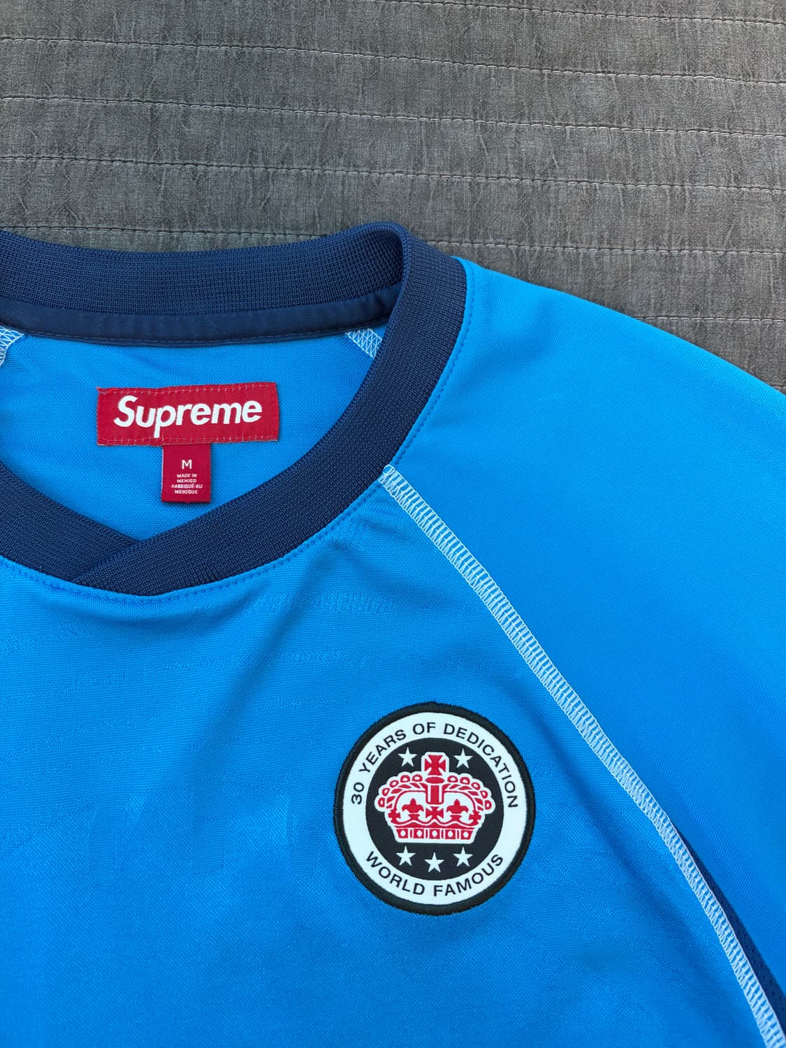 슈프림 자카드 사커 져지 블루 상품이미지3