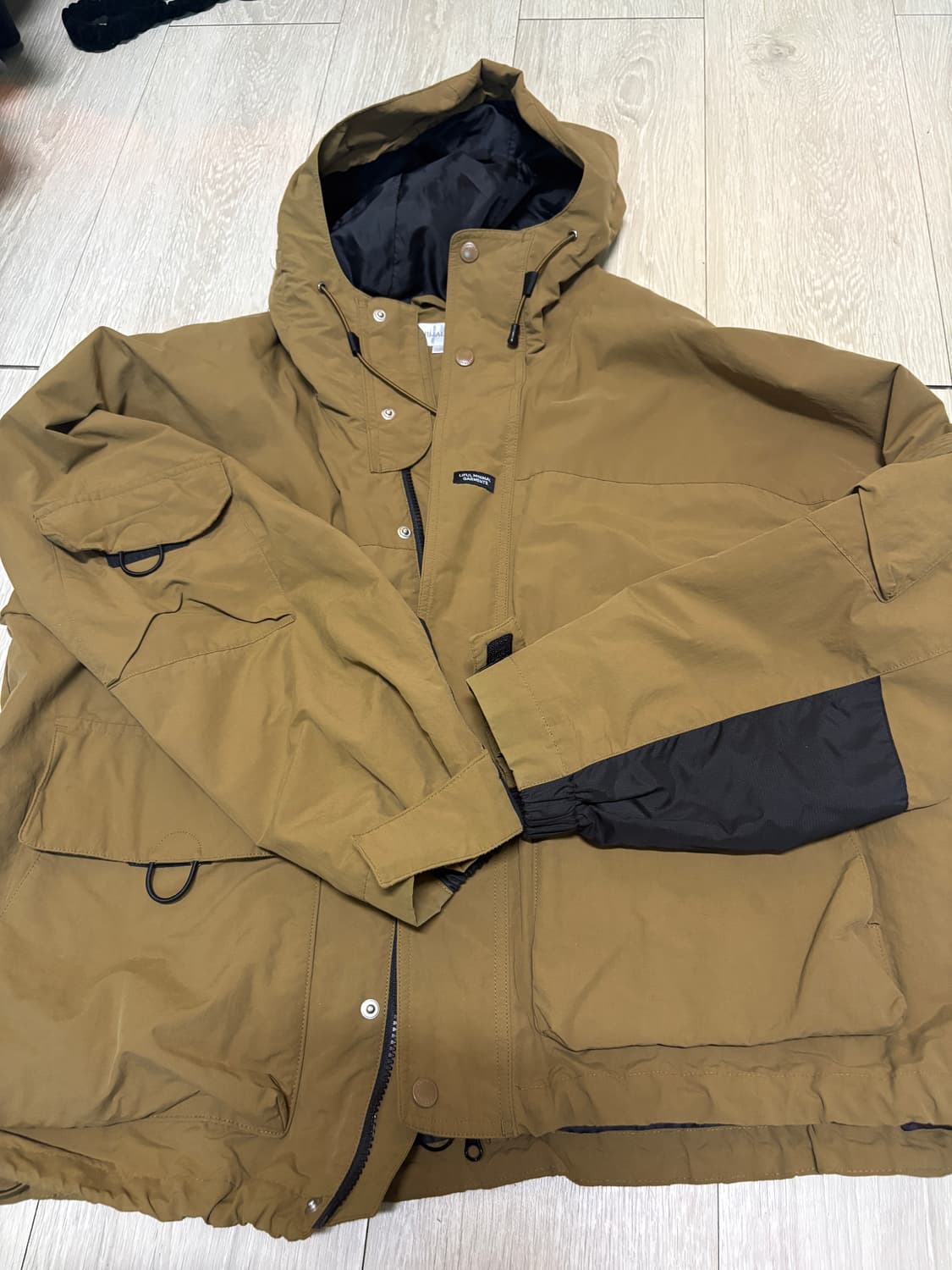 라이풀 바람막이 자켓 l 상품이미지1