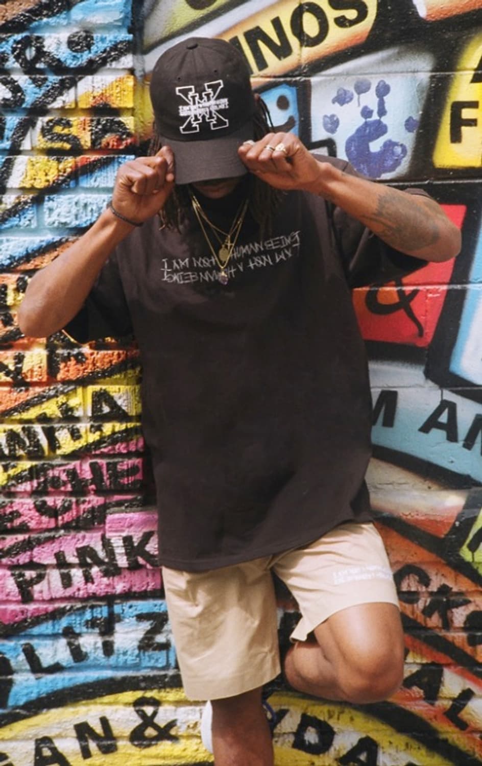 아임낫어휴먼비잉 면 반바지 Basic Logo Shorts - Beige 상품이미지4