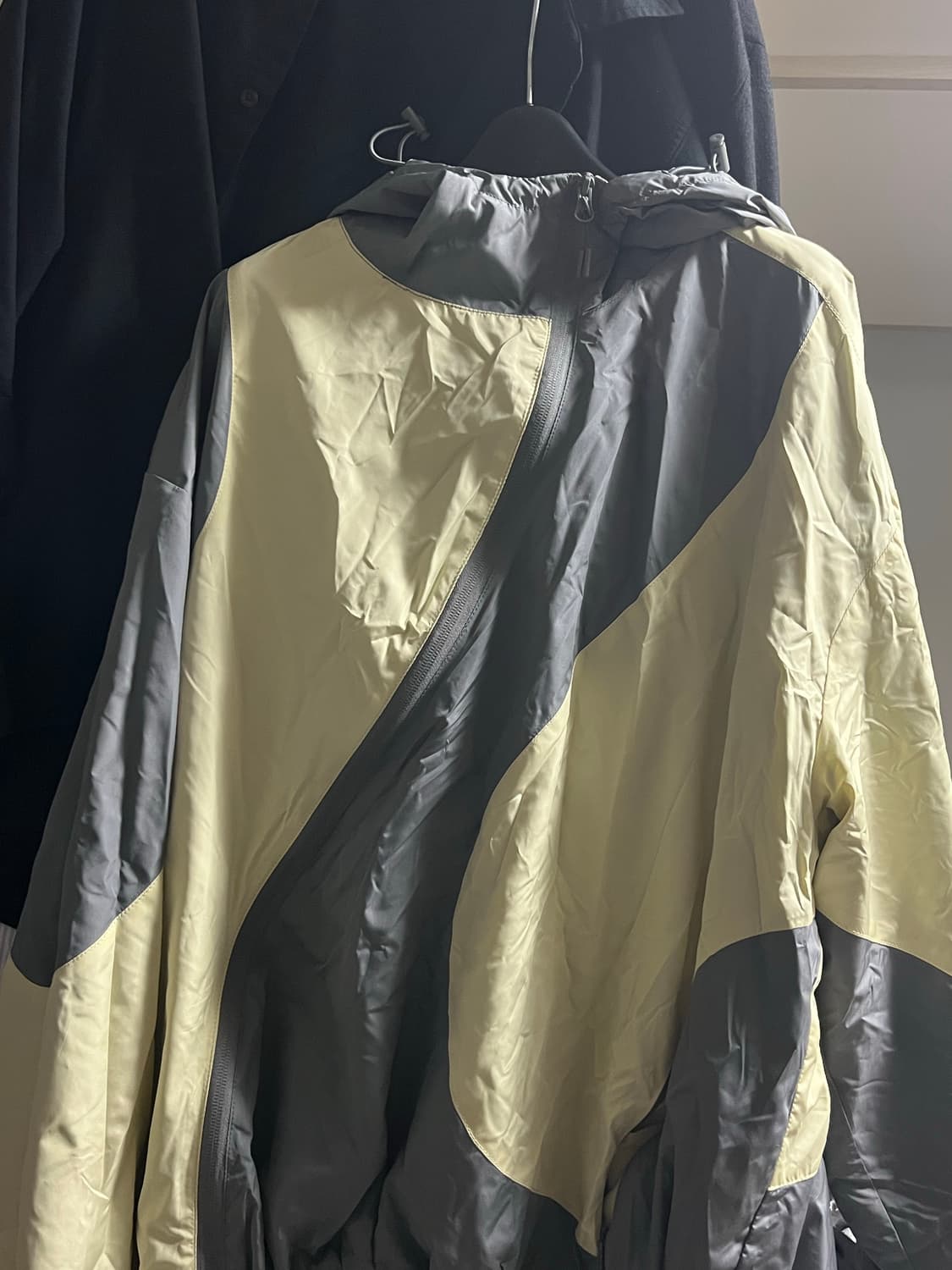 H&m 웨이브 윈드브레이커 L 상품이미지1