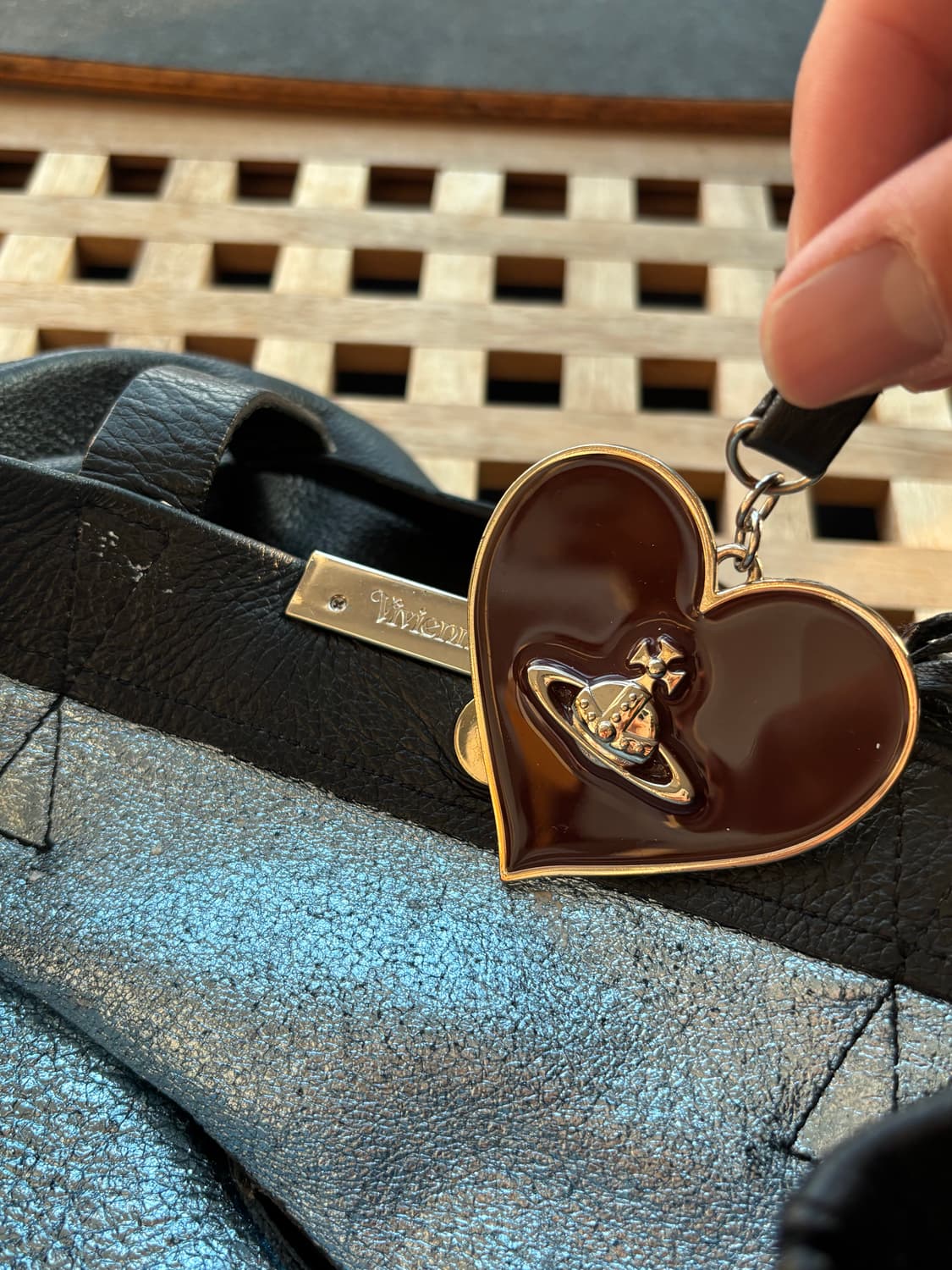 비비안웨스트우드 orb 숄더 빅백 상품이미지4