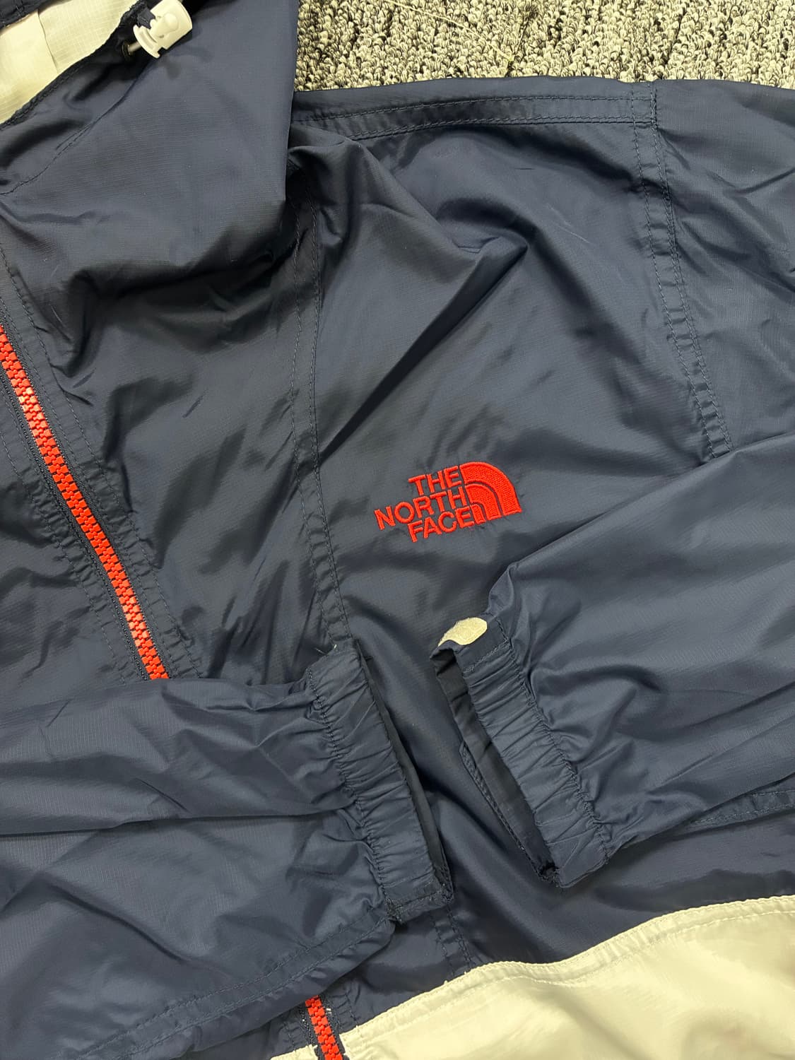 노스페이스 네이비 화이트 배색 바람막이 L 상품이미지6