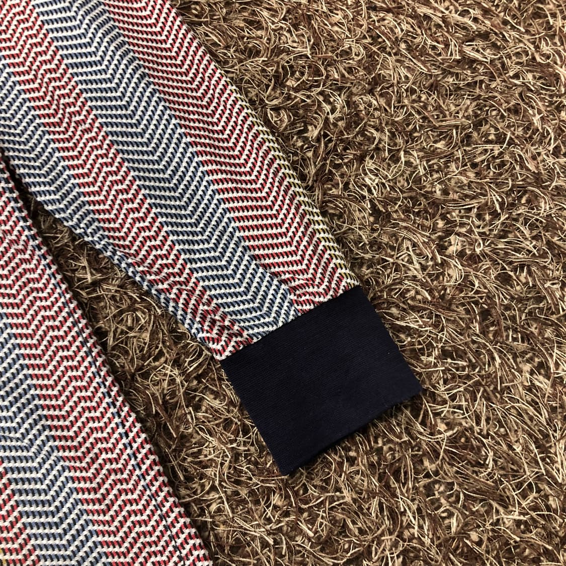 미쏘니 90s 멀티컬러 패턴 카라 롱슬리브 티셔츠 상품이미지3