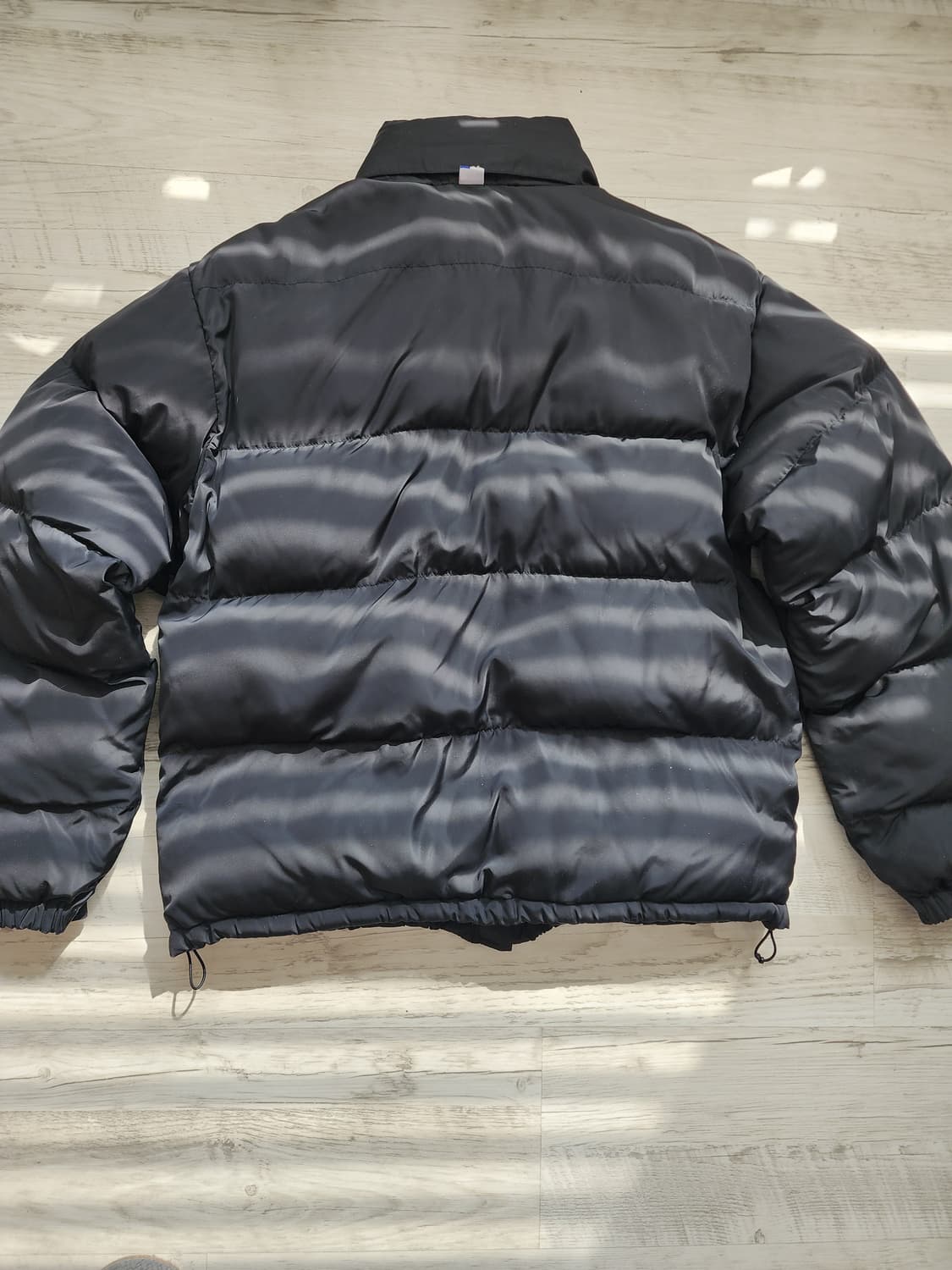 VETEZE 베테제 블랙 숏 패딩 팜. M(100)사이즈 베떼제 남녀공용 상품이미지2