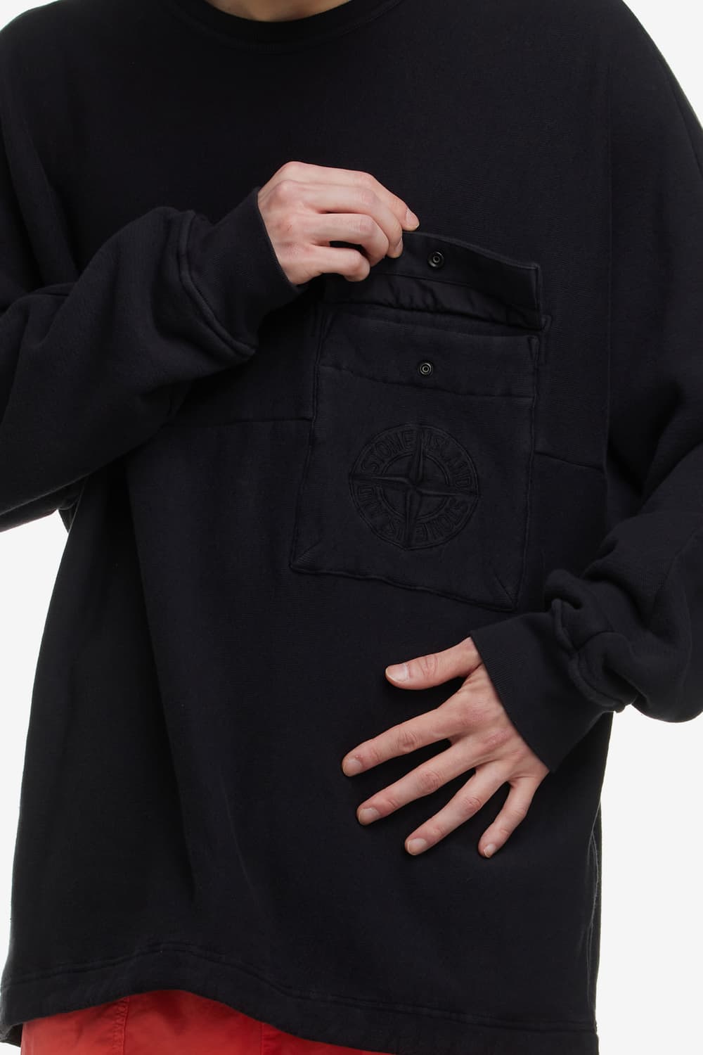 스톤아일랜드 다이아고날 스트레치 프렌치 테리 가먼트 다이드 크루 블랙 상품이미지1