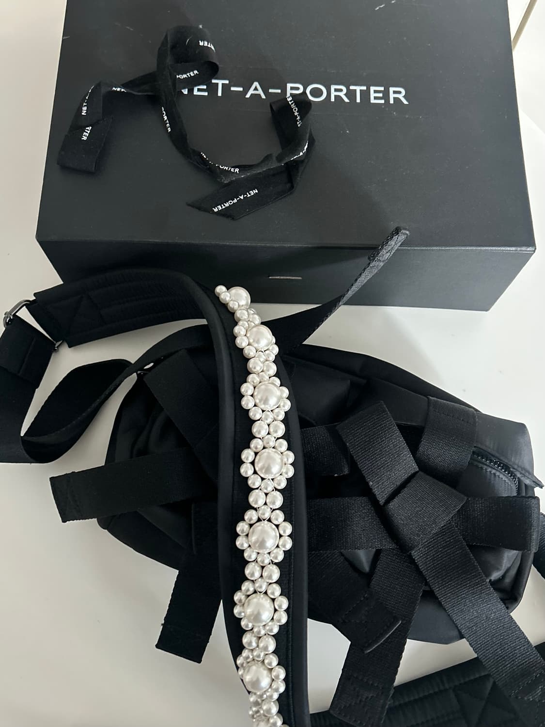 시몬로샤 보우 프론트백 블랙펄 가방 상품이미지1