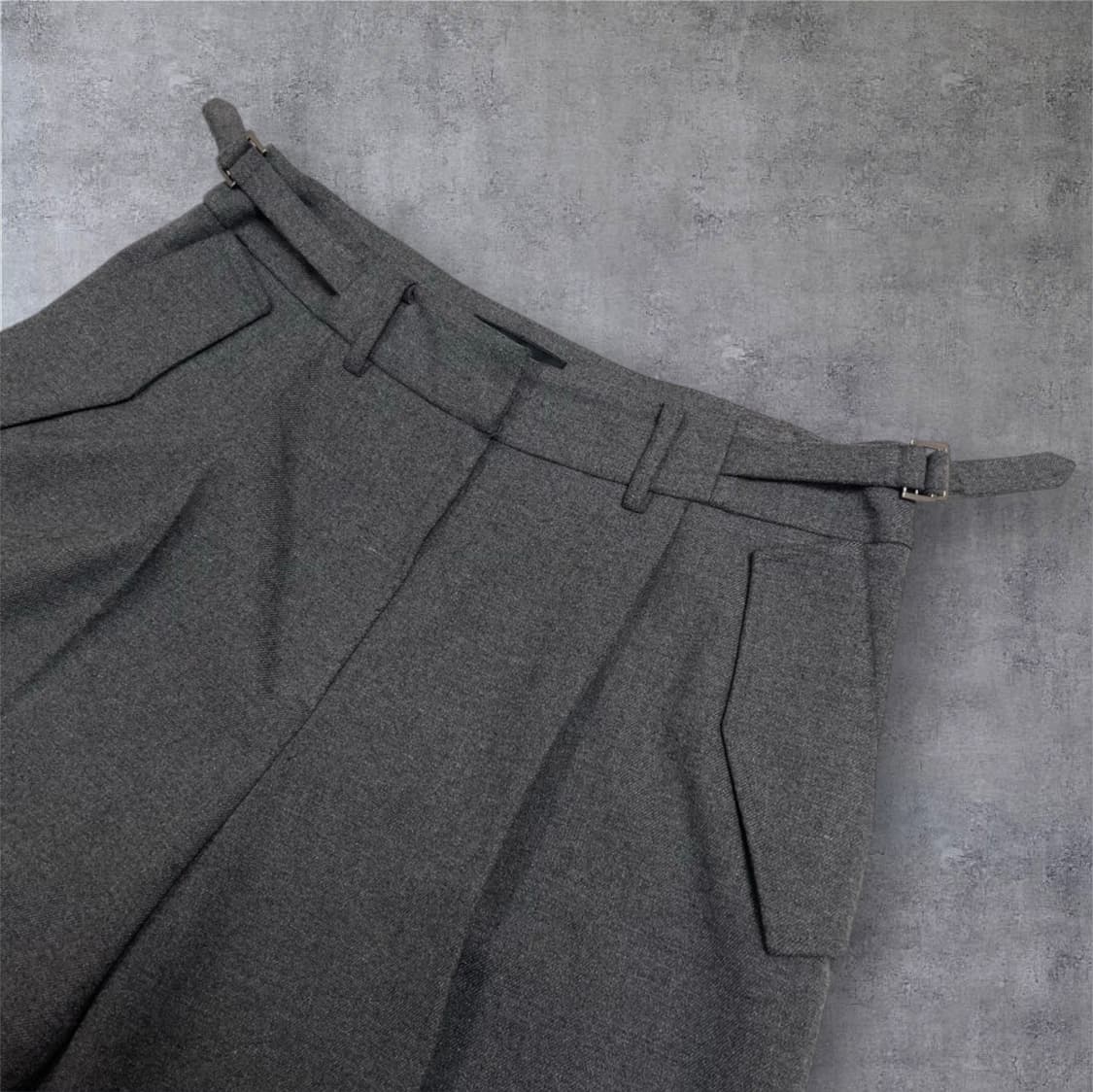 발렌시아 Valencia 딥그레이 투턱 벨티드 울 와이드 슬랙스 66 상품이미지2