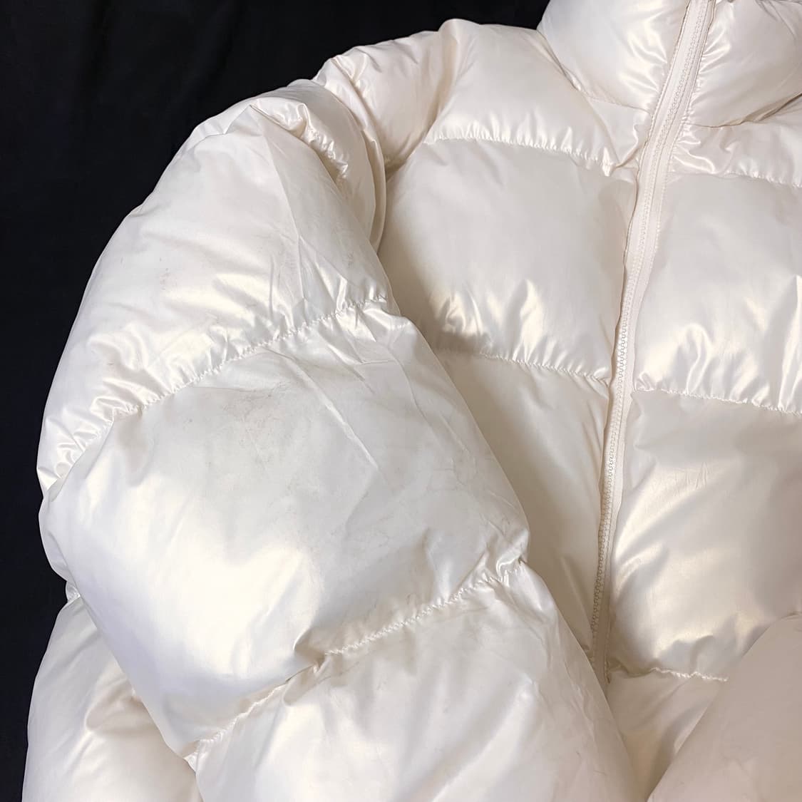 [FREE] 글로시 화이트 패딩 상품이미지4
