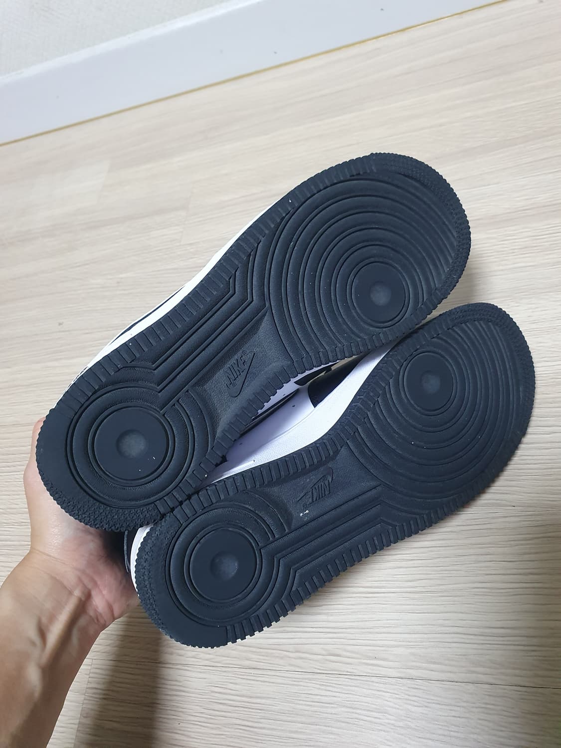 나이키 에어포스1 범고래 운동화 260 상품이미지8