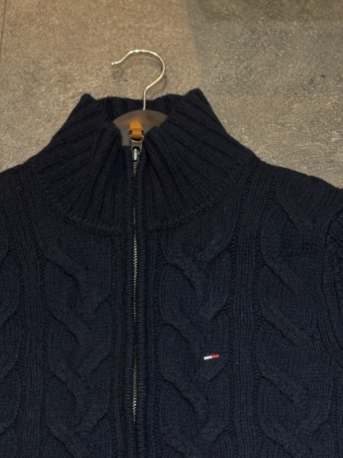 타미힐피거 니트 꽈배기 집업 S사이즈 상품이미지4