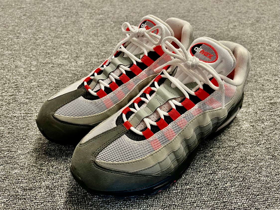 [280] 나이키 에어맥스95 미디움 애쉬 앤 솔라 레드  상품이미지1