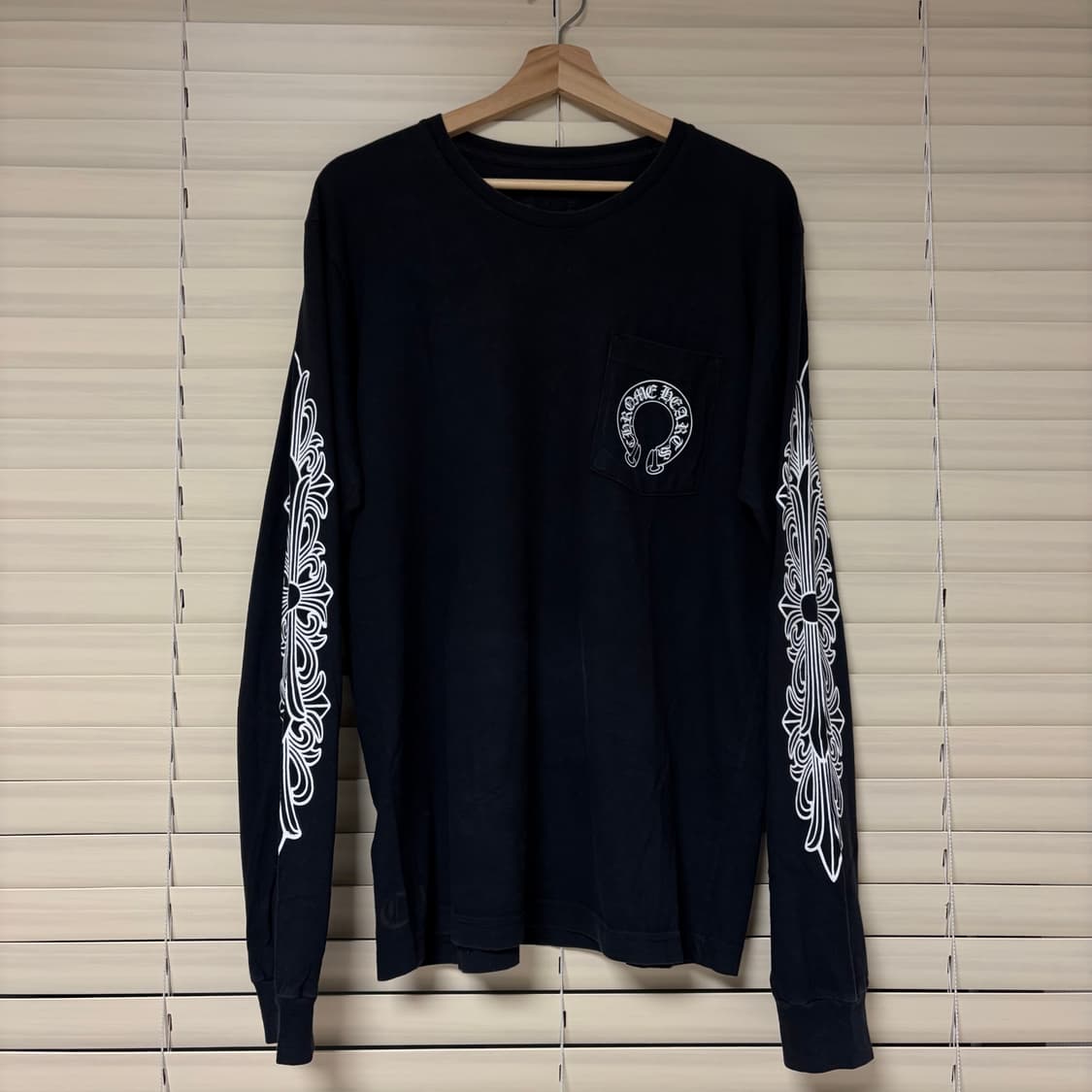 레어) 크롬하츠 퍽유 플로랄 스크롤 홀스슈 롱슬리브 긴팔 티셔츠 L 상품이미지3