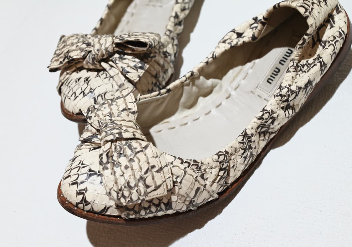 miu miu 2000s python flat shoes 상품이미지1