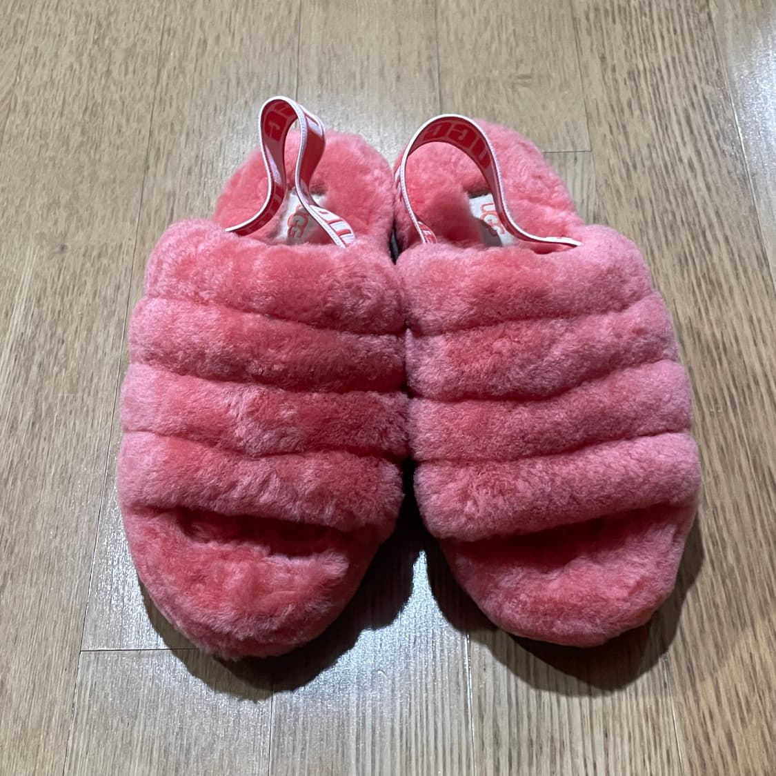 UGG 어그 양털 슬리퍼 220 상품이미지2