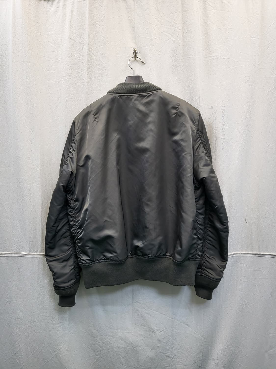 알파인더스트리  MA-1 봄버 다크 카키색 상품이미지2