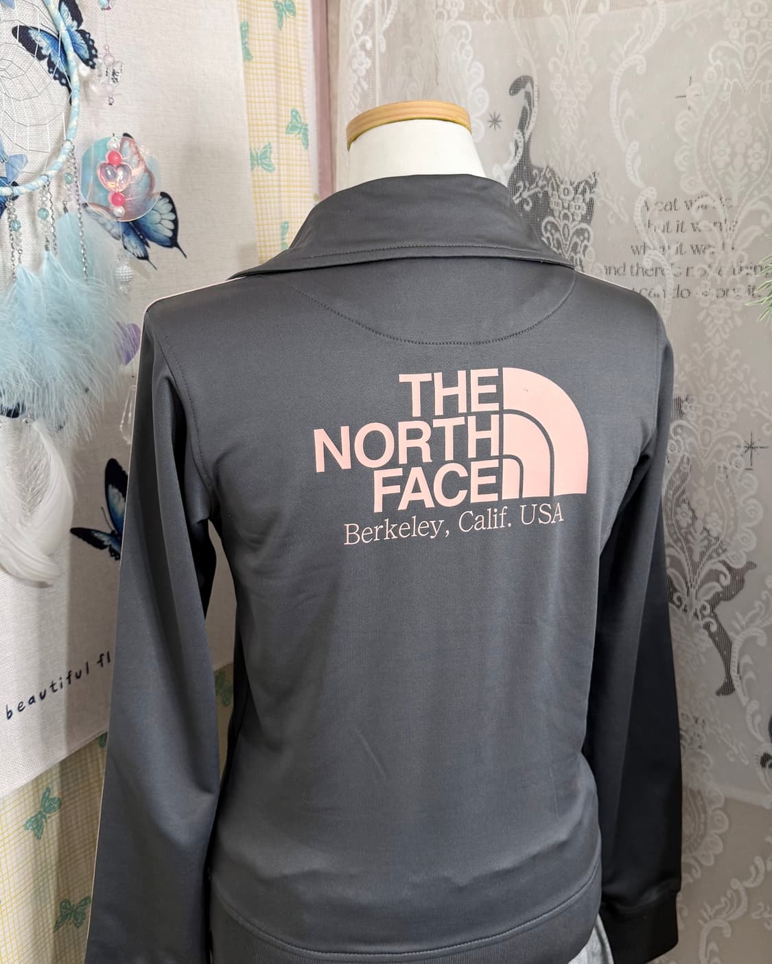 노스페이스 그레이 & 핑크 슬림핏 져지 상품이미지4