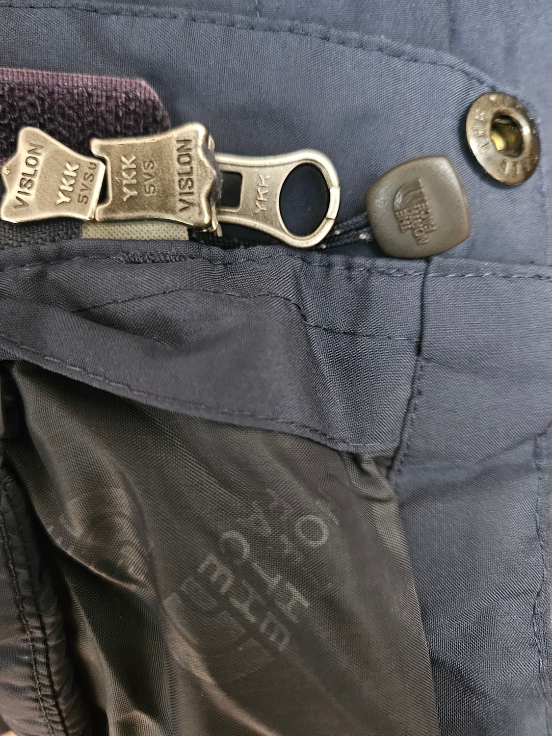 노스페이스 고어텍스 이중 구스패딩 상품이미지3