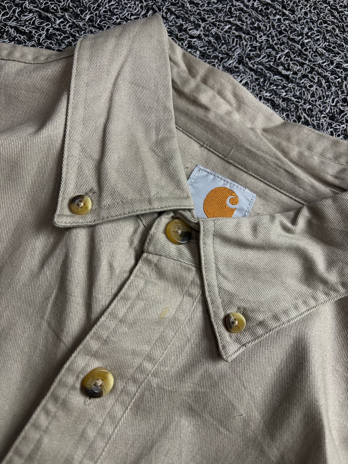 칼하트 올드스쿨 베이지 긴팔 워크셔츠 2685 상품이미지3