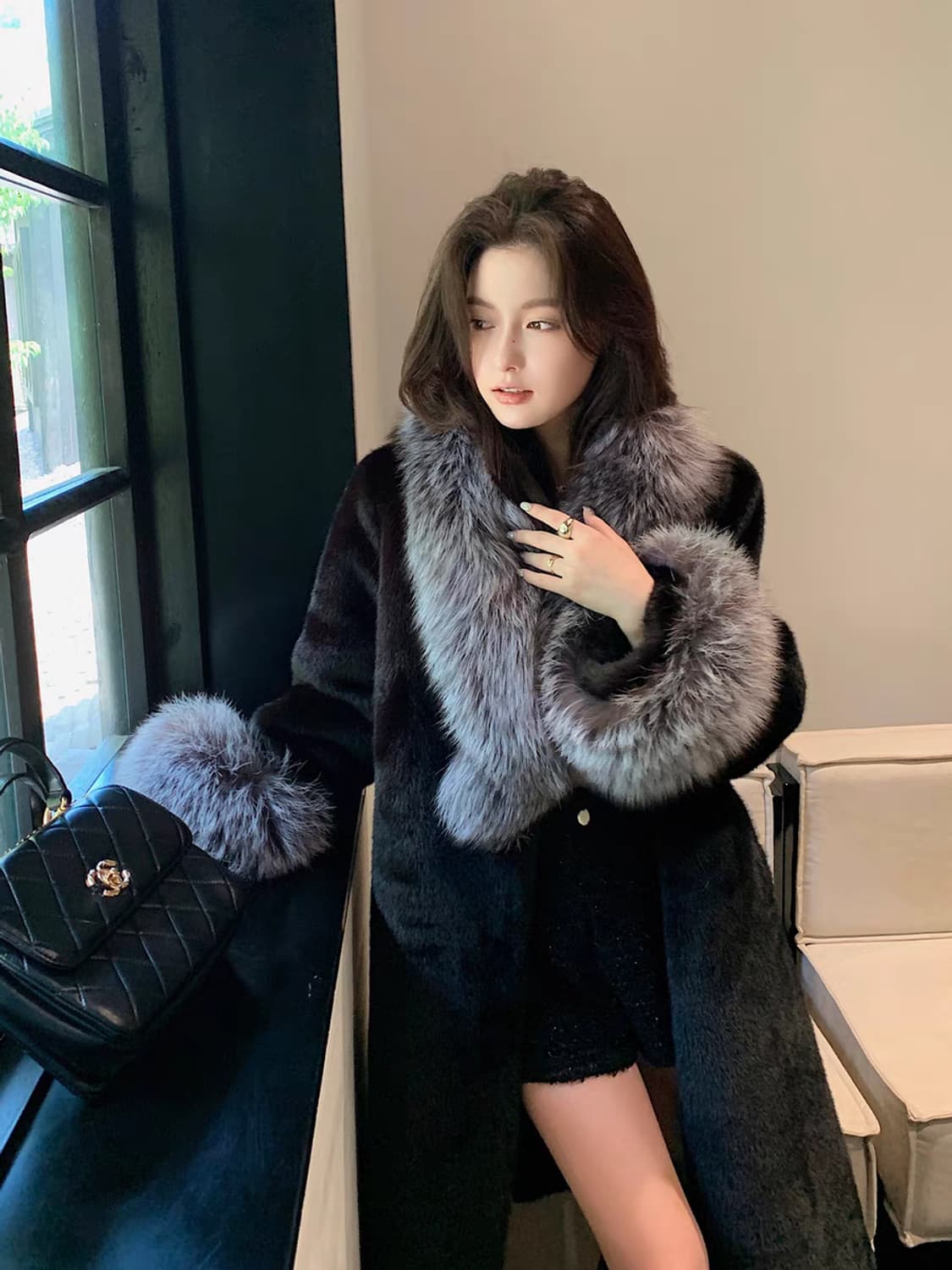 새상품) 퍼 트리밍 벨벳 퍼 코트 상품이미지6