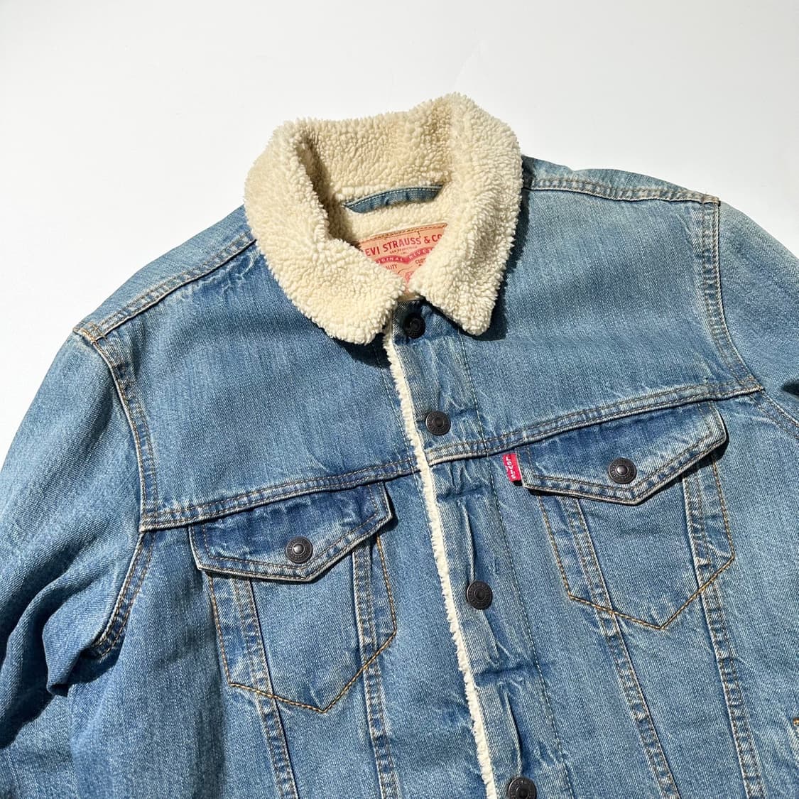 리바이스 쉐르파 데님 트러커 자켓 상품이미지3