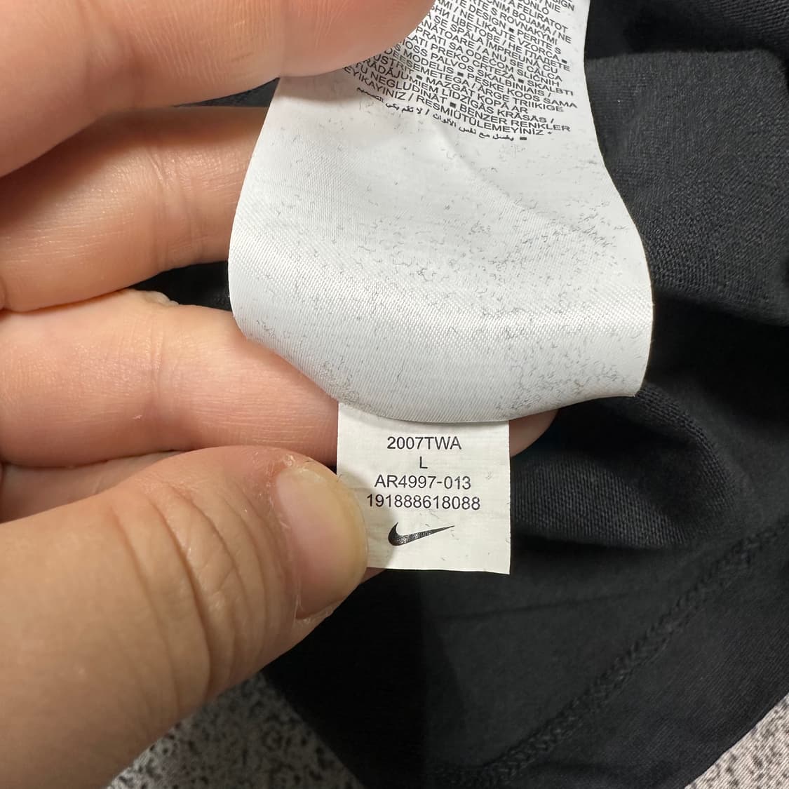 ✨ (만원 빈티지) 나이키 퓨추라 블랙 반팔티 상품이미지4